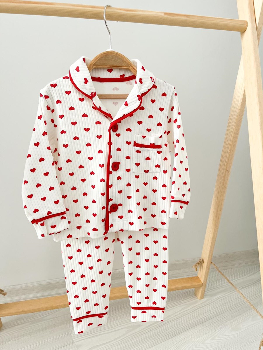 Minik Kalp Desenli Kız Bebek Pijama Takımı